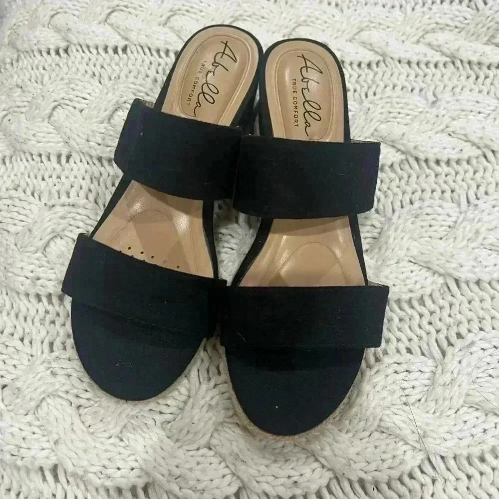Abella
TRUE COMFORT